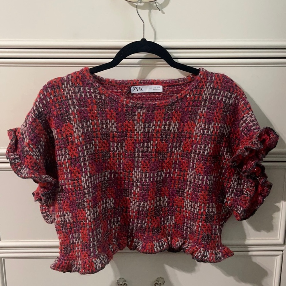 Zara cropped shirt with ruffled edges